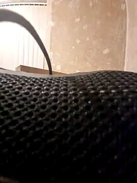 Snapshot of gazb90 chatting on 10-04-25, 11:47 gazb90 online show from 10-04-25, 11:47