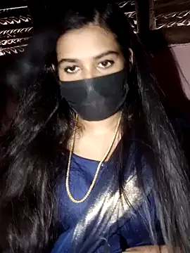 umairahaasan 1 online show from 10-31-25, 10:05