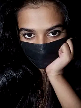 umairahaasan 1 online show from 11-18-25, 10:31