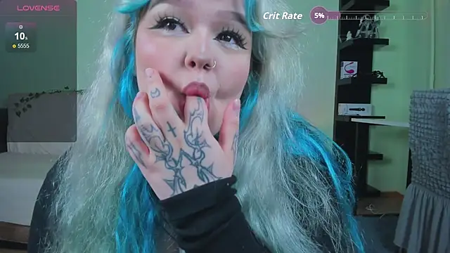  CandyM1lky  online show from 10-07-25, 07:05