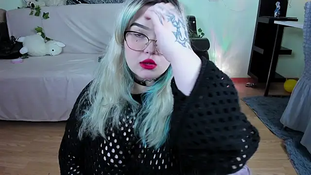  CandyM1lky  online show from 12-17-25, 06:41