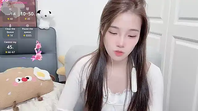 yuyu 77 online show from 12-18-25, 04:24