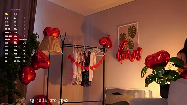 Snapshot of Julia_PR0 chatting on 02-15-26, 10:25 Julia PR0 online show from 02-15-26, 10:25