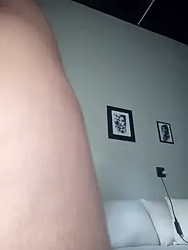 MadamPinky online show from 04-14-26, 02:12