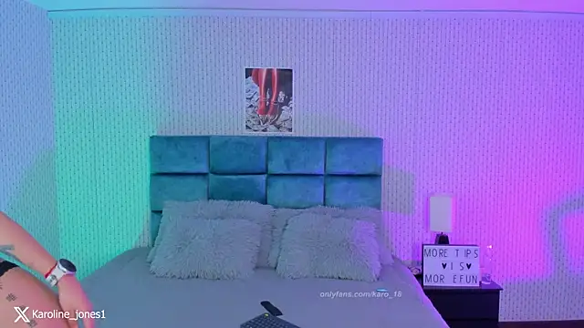 karoliine jones online show from 11-24-25, 07:57