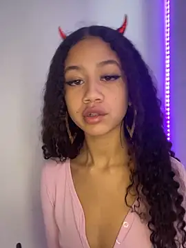 jadee8 online show from 10-29-25, 07:48