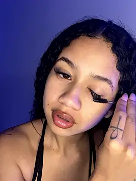 jadee8 online show from 01-10-26, 11:53