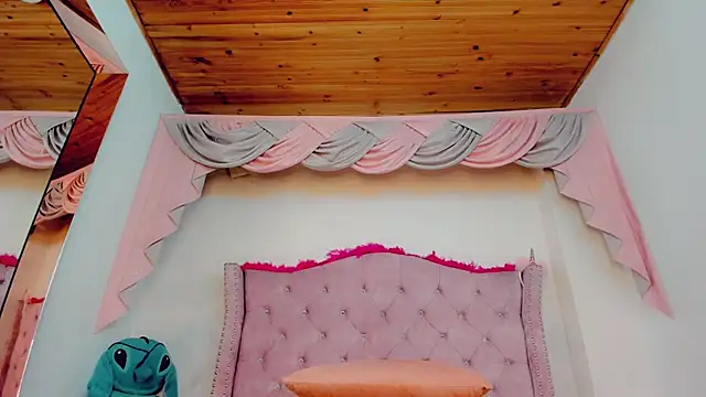  Abby white  online show from 10-02-25, 09:00