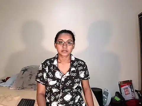 indiansweetflava online show from 12-15-25, 05:44