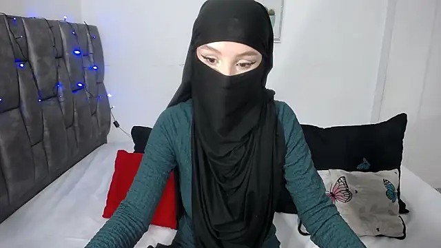 Snapshot of __Nahia chatting on 10-21-25, 02:18 Nahia online show from 10-21-25, 02:18