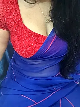 Snapshot of Anuforyou19 chatting on 10-26-25, 04:57 Anuforyou19 online show from 10-26-25, 04:57