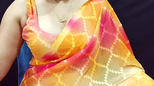 Snapshot of Anuforyou19 chatting on 11-15-25, 04:14 Anuforyou19 online show from 11-15-25, 04:14