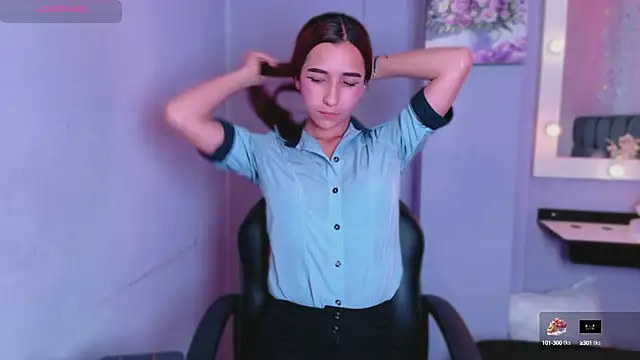 Snapshot of NataliaPrada_s chatting on 09-30-25, 08:03 NataliaPrada s online show from 09-30-25, 08:03