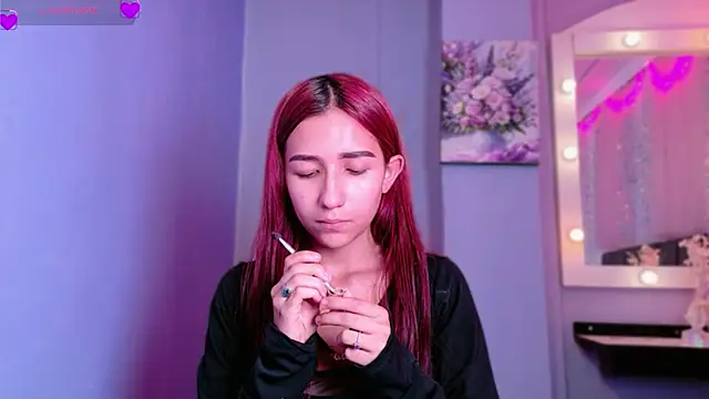 Snapshot of NataliaPrada_s chatting on 11-24-25, 04:07 NataliaPrada s online show from 11-24-25, 04:07