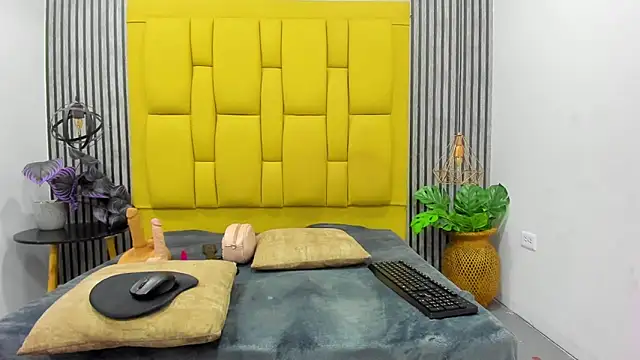 bryonycutee online show from 09-24-25, 12:19