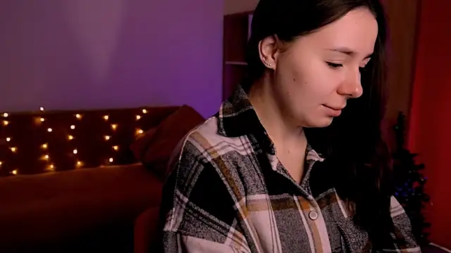 Snapshot of Di_na_Bell chatting on 01-06-26, 07:34 Di na Bell online show from 01-06-26, 07:34