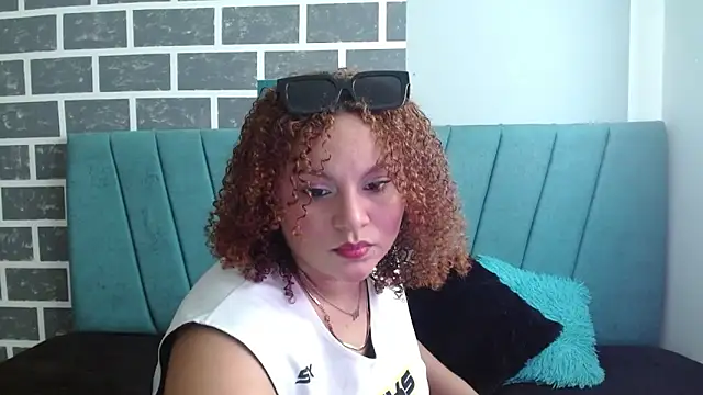 Yera carey online show from 10-15-25, 05:35