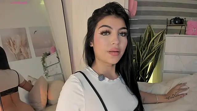 EmmyKenner online show from 02-07-26, 11:47