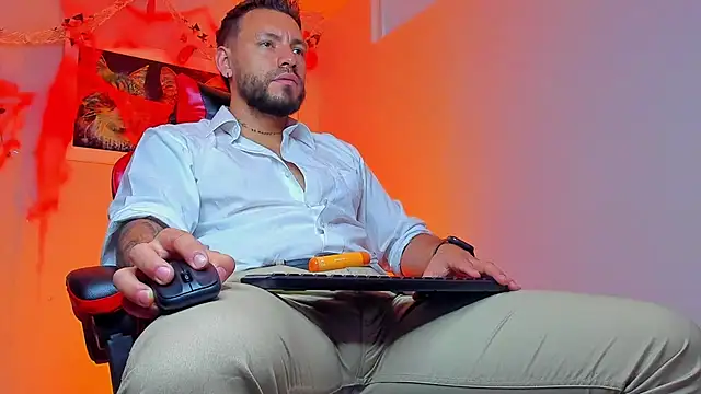 Snapshot of DIMITRI_MASTEER chatting on 10-17-25, 09:39 DIMITRI MASTEER online show from 10-17-25, 09:39