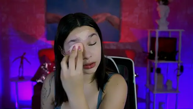 KimClarks  online show from 12-05-25, 12:47