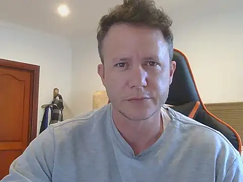 TroyDieselXXX online show from 11-05-25, 04:12