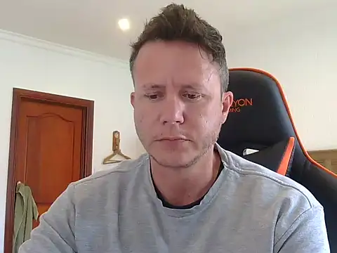 TroyDieselXXX online show from 11-25-25, 05:07