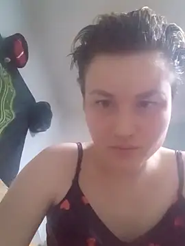 MoonIrene online show from 10-06-25, 03:53