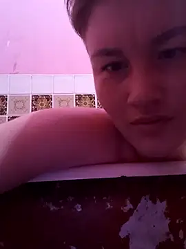 MoonIrene online show from 02-20-26, 04:40