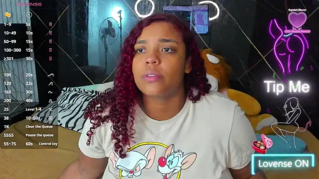 Snapshot of Alaia_Gutierrez chatting on 11-09-25, 11:36 Alaia Gutierrez online show from 11-09-25, 11:36