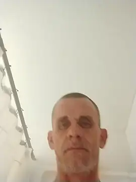 Snapshot of helldonk chatting on 12-18-25, 07:58 helldonk online show from 12-18-25, 07:58