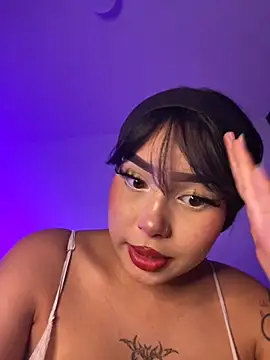 lucialauper  online show from 10-18-25, 02:25