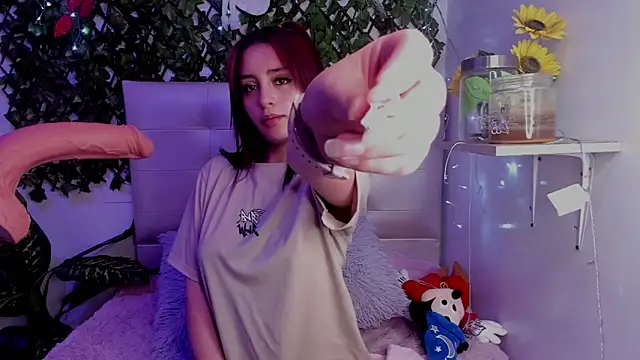 Anna Blade  online show from 12-13-25, 08:04