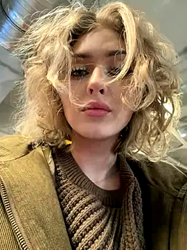 KellyKeler online show from 10-29-25, 12:29