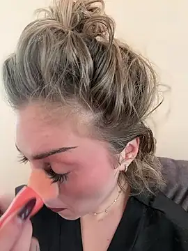 KellyKeler online show from 01-18-26, 10:41