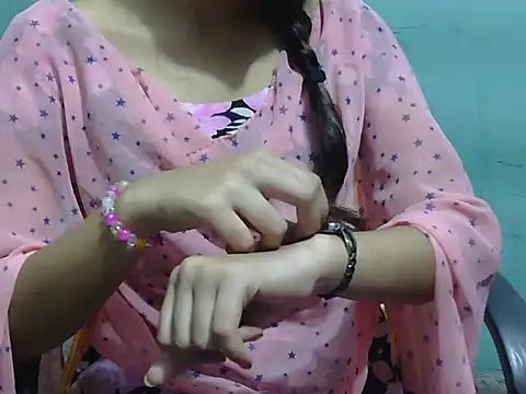 Snapshot of lovely_soniya chatting on 09-15-25, 05:40 lovely soniya online show from 09-15-25, 05:40