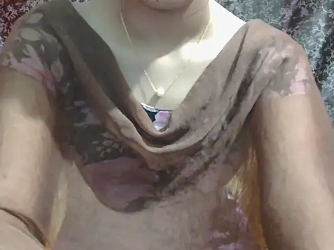 Snapshot of lovely_soniya chatting on 07-11-26, 06:05 lovely soniya online show from 07-11-26, 06:05