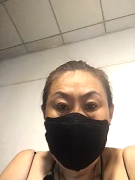 Snapshot of Loer558 chatting on 11-07-25, 12:10 Loer558 online show from 11-07-25, 12:10