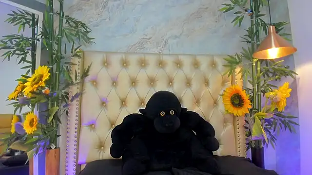 LittleeJaz online show from 02-12-26, 01:11