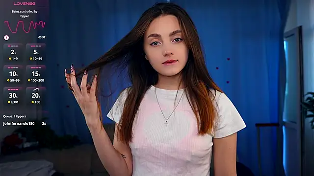 LoraDavi online show from 09-10-25, 07:30