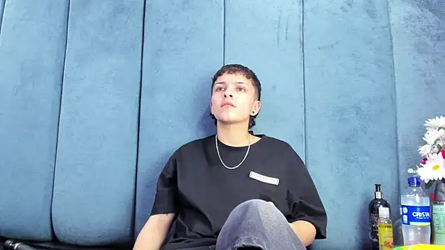 Snapshot of Megan_Thompson_ chatting on 02-22-26, 02:34 Megan Thompson online show from 02-22-26, 02:34