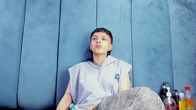 Snapshot of Megan_Thompson_ chatting on 02-27-26, 02:22 Megan Thompson online show from 02-27-26, 02:22