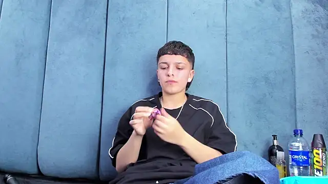 Snapshot of Megan_Thompson_ chatting on 03-04-26, 02:17 Megan Thompson online show from 03-04-26, 02:17