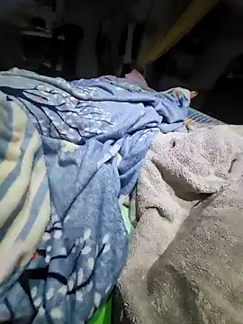 Snapshot of slfemale chatting on 09-18-25, 04:20 slfemale online show from 09-18-25, 04:20