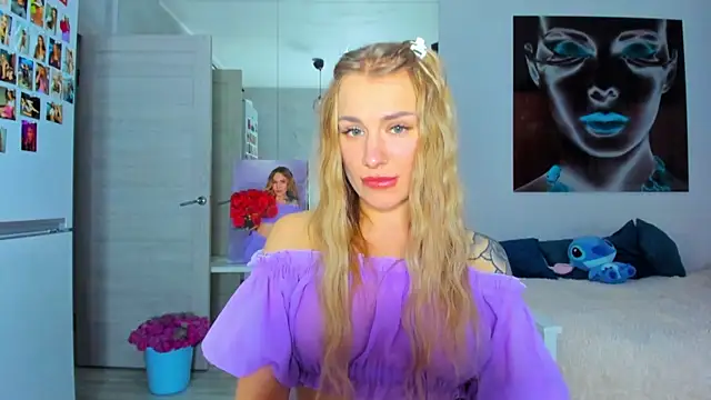 Snapshot of MashaFromRussia__ chatting on 11-30-25, 01:37 MashaFromRussia online show from 11-30-25, 01:37