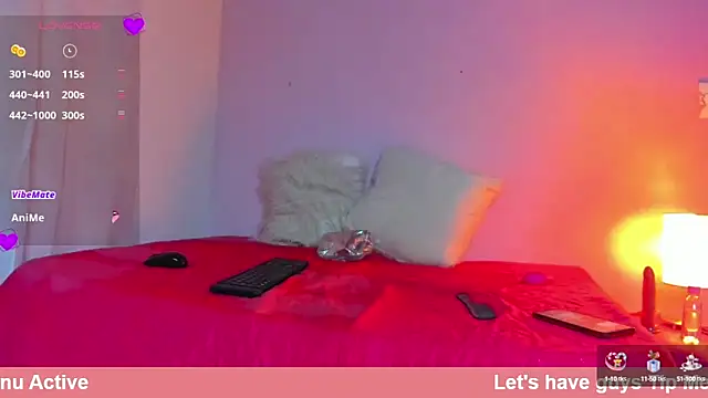 Snapshot of Zoe_White_ chatting on 09-09-25, 11:43 Zoe White online show from 09-09-25, 11:43