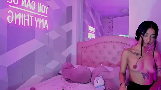 Snapshot of BiancaShermann chatting on 01-16-26, 12:20 BiancaShermann online show from 01-16-26, 12:20