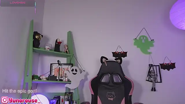 YunoRose  online show from 11-06-25, 04:24