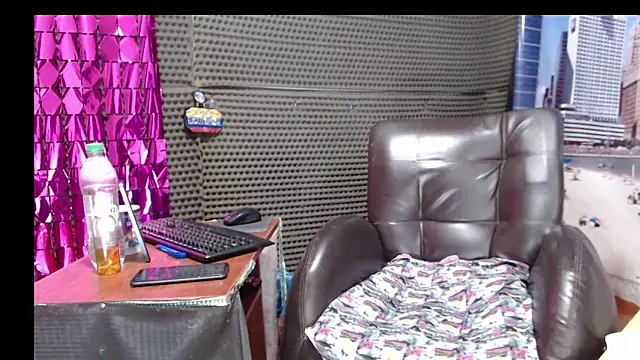 Snapshot of Alisson_Sodomy chatting on 10-02-25, 08:49 Alisson Sodomy online show from 10-02-25, 08:49