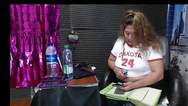 Snapshot of Alisson_Sodomy chatting on 10-09-25, 07:28 Alisson Sodomy online show from 10-09-25, 07:28
