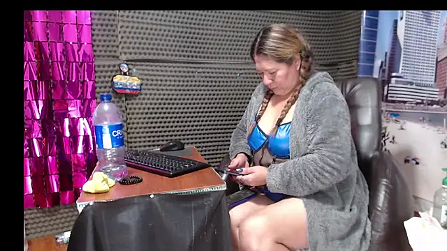Snapshot of Alisson_Sodomy chatting on 10-12-25, 09:19 Alisson Sodomy online show from 10-12-25, 09:19